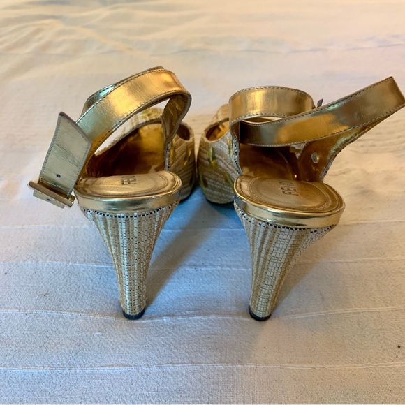 Fendi woven raffia embroidered platform heels - Picture 3 of 6